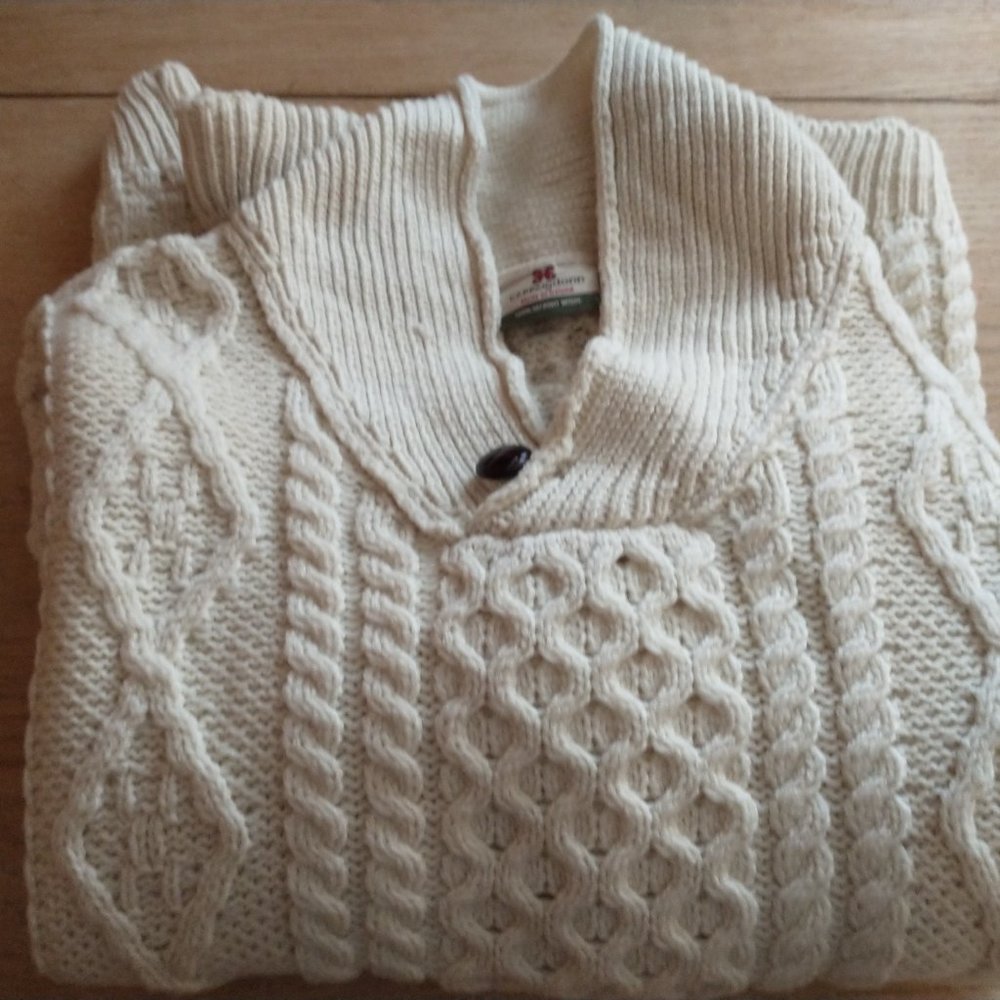 Carraigdon 100% wool sweater